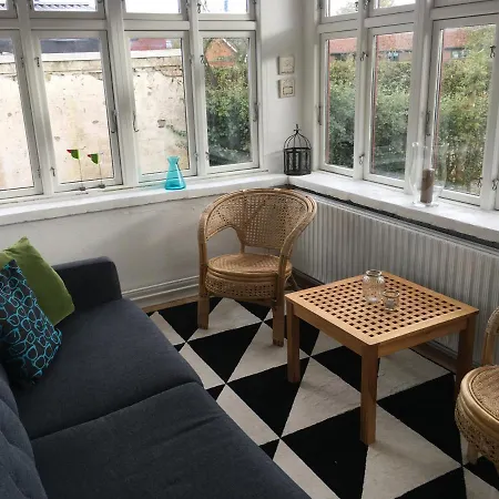 Vesterbo Apartment *